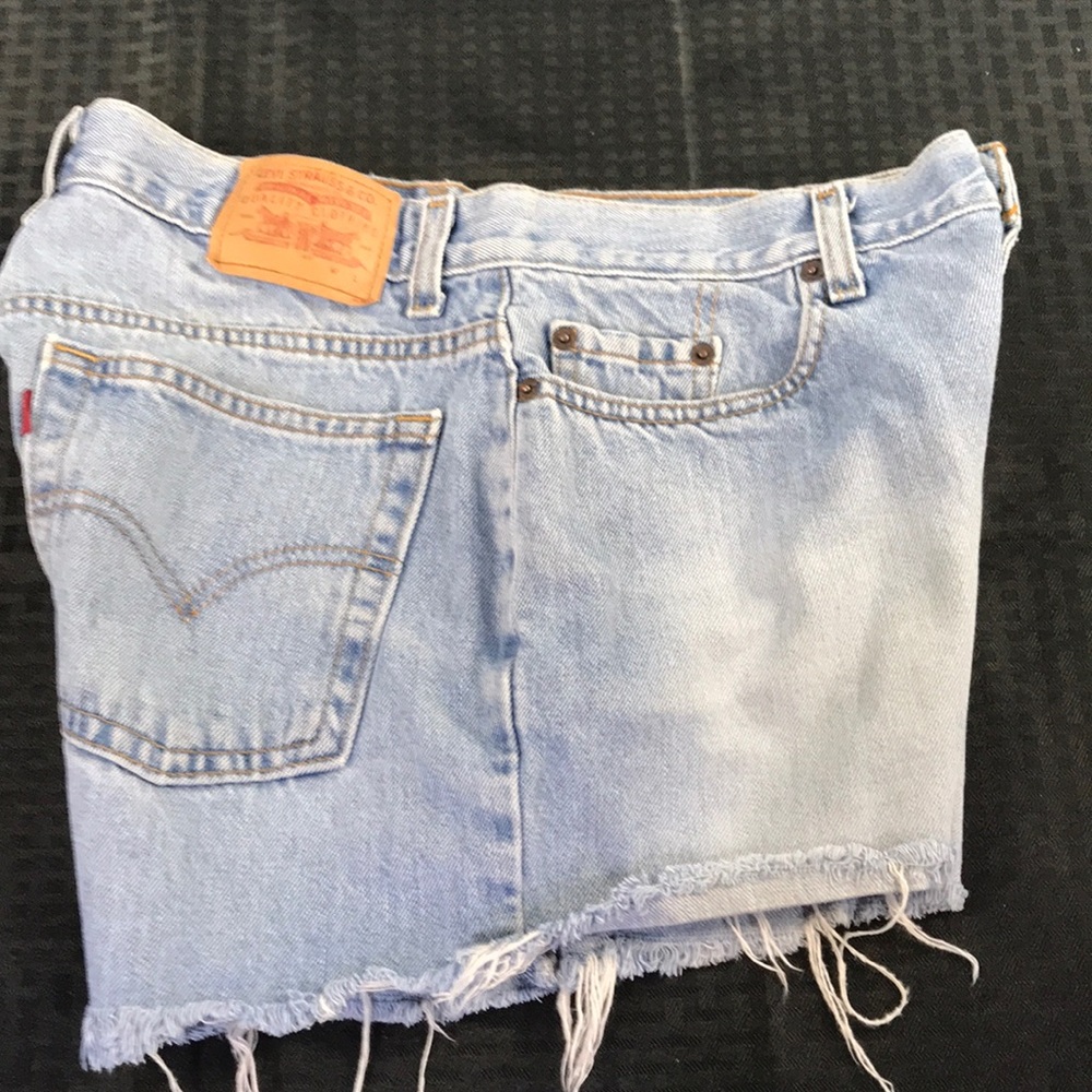 Vintage Levi’s Distressed Cut-Off Jean Shorts